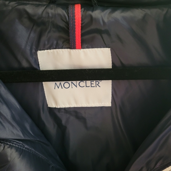 Womens MONCLER Down Coat Size 4 - Picture 4 of 12